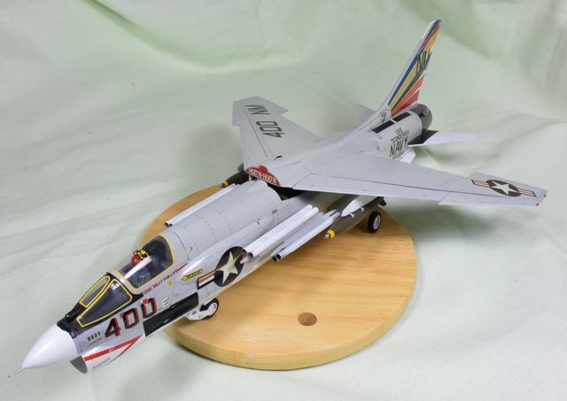 F-8E_1