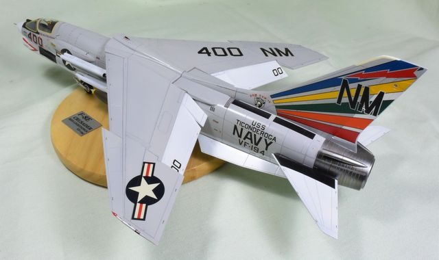 F-8E_4